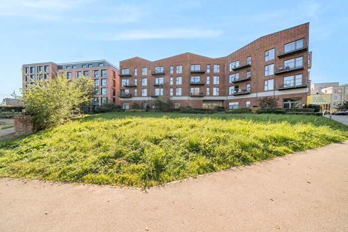 2 Bedroom Flat To Rent In Wey Corner, Walnut Tree Close, Guildford, GU1
