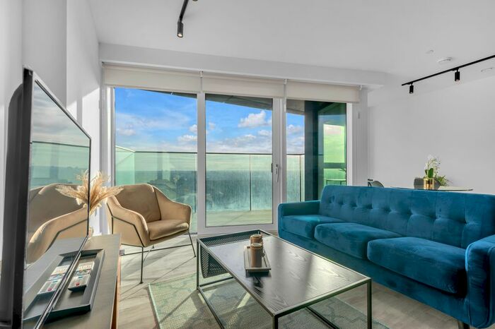 1 Bedroom Flat To Rent In Portal Way, London, W3