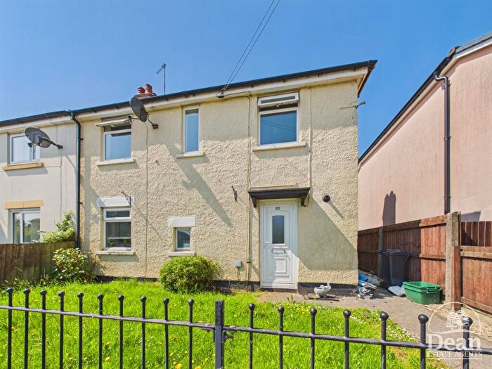 3 Bedroom Semi-Detached House For Sale In Tufthorn Avenue, Coleford, GL16
