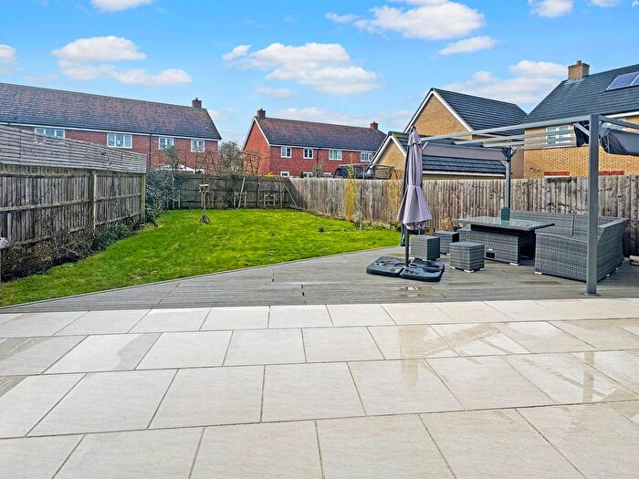 4 Bedroom Detached House For Sale In Barley Close, Longwick, Princes Risborough, HP27