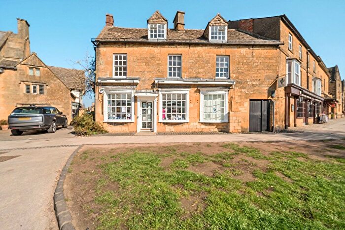 2 Bedroom Flat To Rent In Back Lane, Broadway, WR12