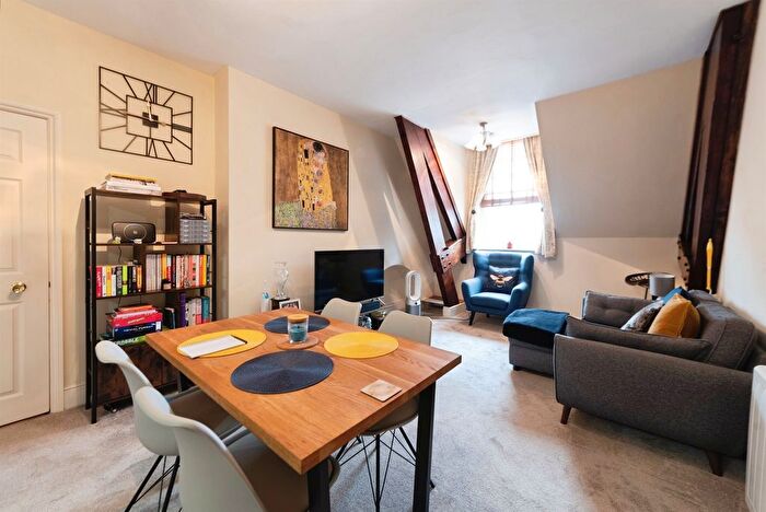 3 Bedroom Flat For Sale In Lawrence Road, Southsea, PO5