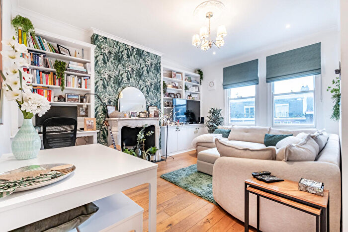 2 Bedroom Flat For Sale In Fortune Green Road, London, NW6