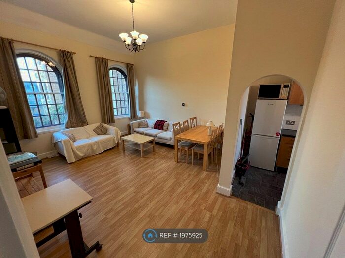 2 Bedroom Flat To Rent In Osterley Gardens, Southall, UB2