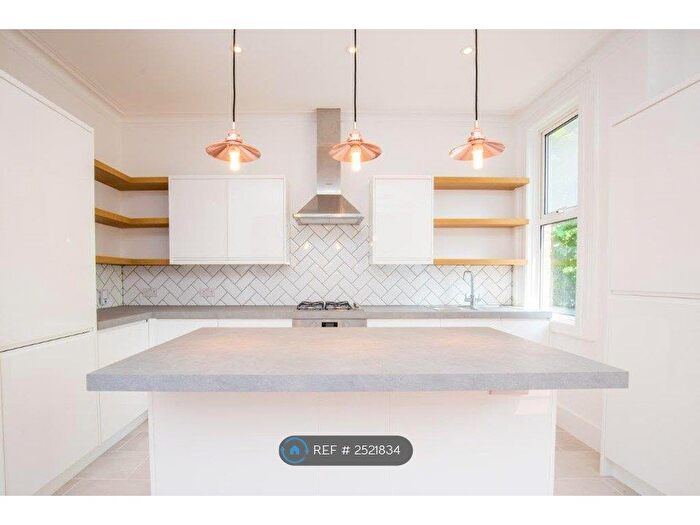 2 Bedroom Flat To Rent In Harlesden Gardens, London, NW10