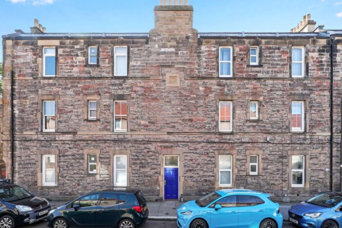 1 Bedroom Flat For Sale In C Millhill, Musselburgh, EH21