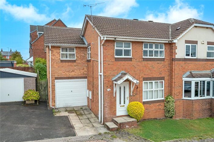 3 Bedroom Semi-Detached House For Sale In Victoria Grange Drive, Morley, Leeds, West Yorkshire, LS27