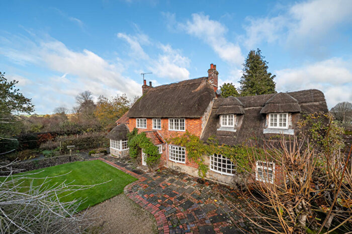 4 Bedroom Detached House For Sale In Lockeridge, Marlborough, SN8