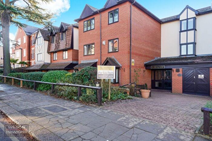 1 Bedroom Flat For Sale In Hanbury Court, Northwick Park Road Harrow, HA1