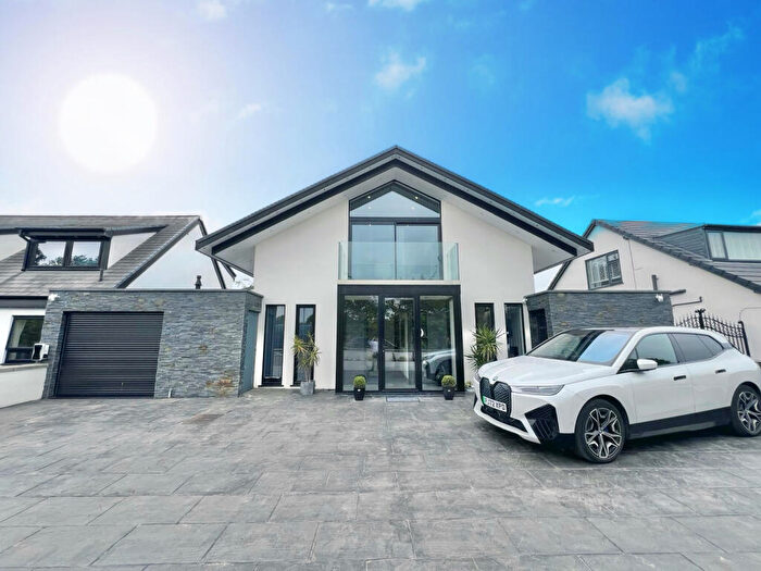 5 Bedroom Detached House For Sale In Blackpool Road, Lytham, FY8