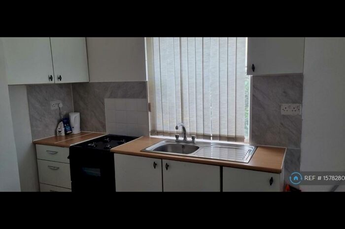 3 Bedroom Terraced House To Rent In Eskburn Road, Liverpool, L13