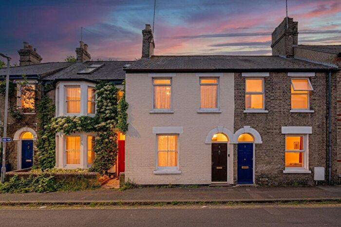3 Bedroom Terraced House For Sale In Searle Street, Cambridge, CB4