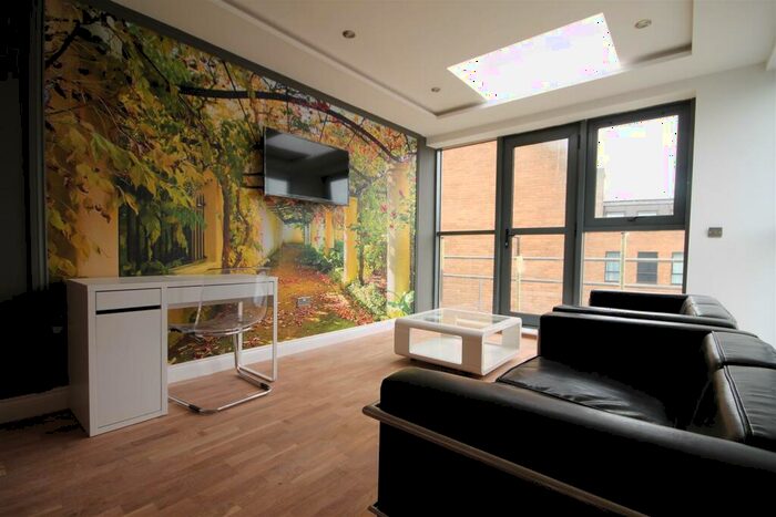 2 Bedroom Apartment To Rent In Falconars House, City Centre, NE1
