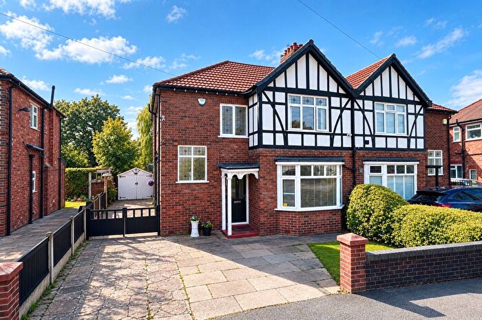 3 Bedroom Semi-Detached House For Sale In Outwood Drive, Heald Green, SK8