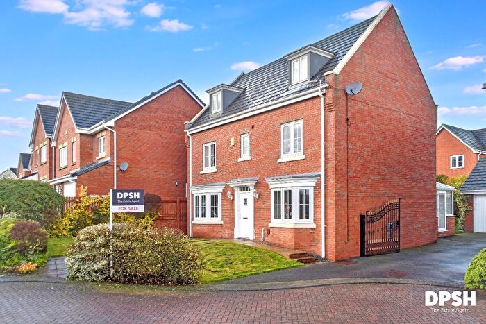 5 Bedroom Detached House For Sale In Woodside View, Middleton, Leeds, LS10