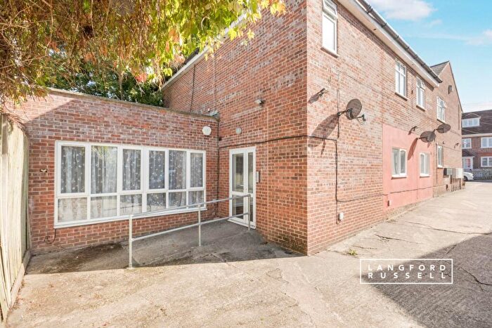 1 Bedroom Flat To Rent In Anglesea Road Orpington, BR5