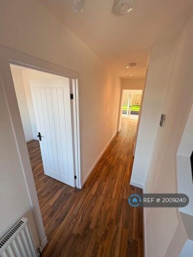 4 Bedroom Terraced House To Rent In Spey Road, Glasgow, G61