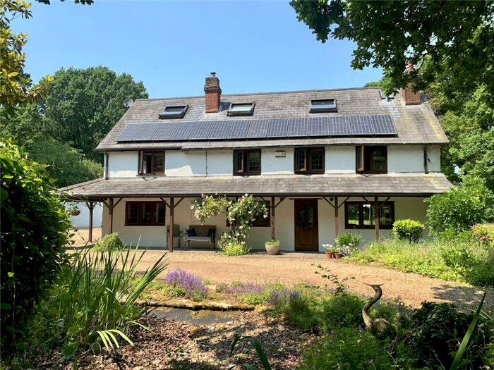 5 Bedroom Detached House For Sale In Horton Way, Verwood, BH31