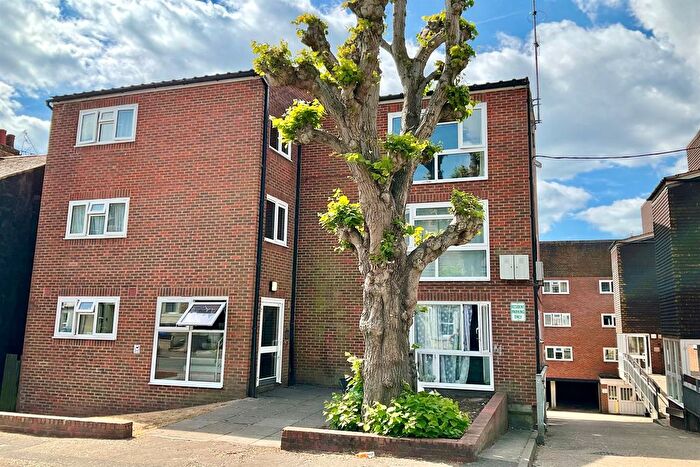 2 Bedroom Flat For Sale In St. Annes Court, Heathfield Avenue, Dover, CT16