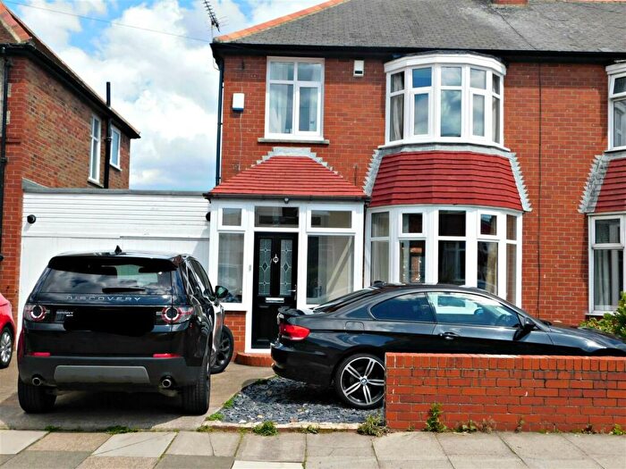 3 Bedroom Semi-Detached House To Rent In Wansbeck Avenue, North Shields, NE30