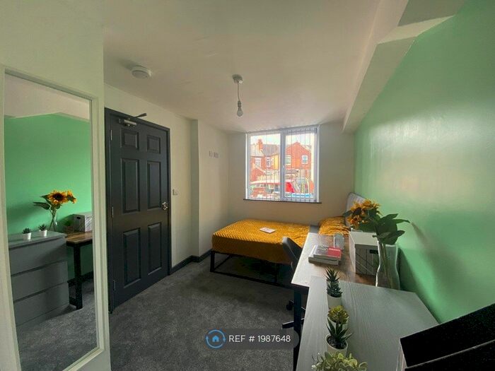 5 Bedroom End Of Terrace House To Rent In St. Georges Road, Coventry, CV1