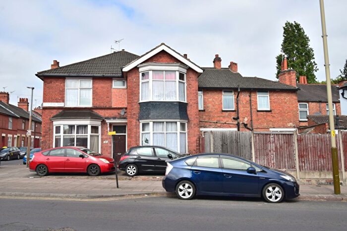 4 Bedroom Semi-Detached House To Rent In East Park Road, Evington, Leicester, LE5