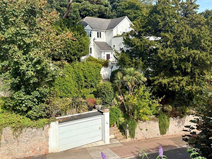 4 Bedroom Detached House For Sale In Ilsham Road, Torquay, TQ1
