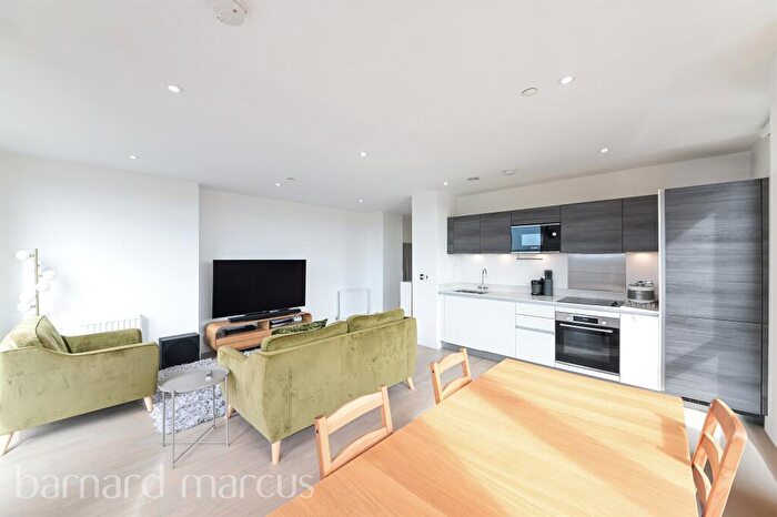 2 Bedroom Apartment For Sale In Blagdon Road, New Malden, KT3