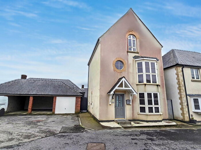 4 Bedroom Detached House For Sale In Pitchford Lane, Llandarcy, Neath, SA10