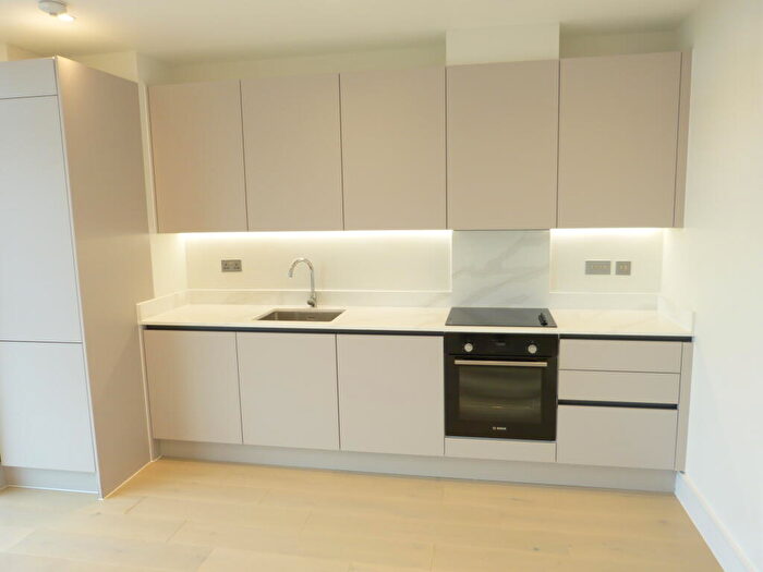 2 Bedroom Apartment To Rent In Brampton Grove, London, NW4