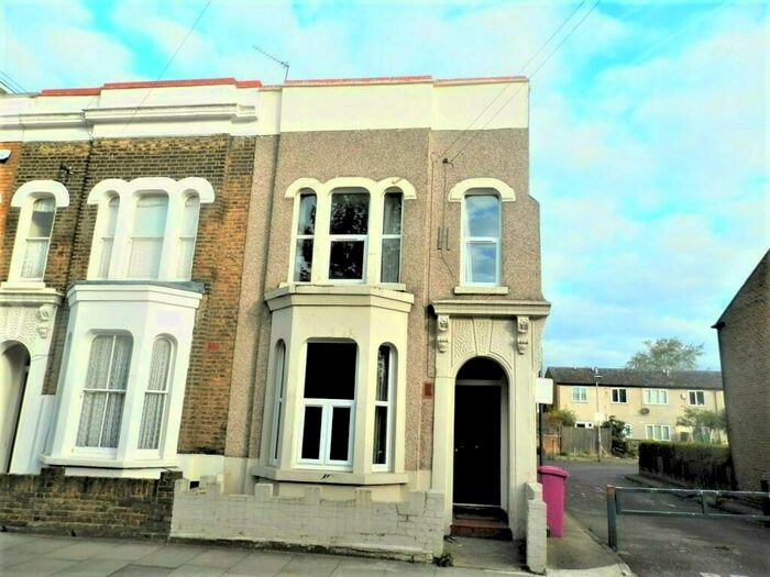 5 Bedroom Semi-Detached House To Rent In Antill Road, Bow, London, E3