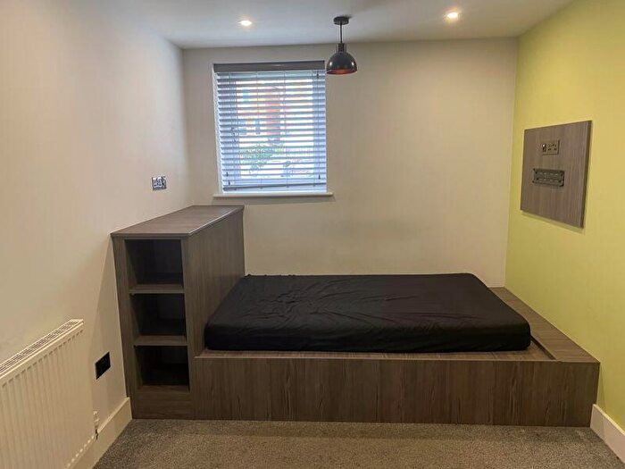 1 Bedroom Flat To Rent In Old Church Road, Clevedon, BS21