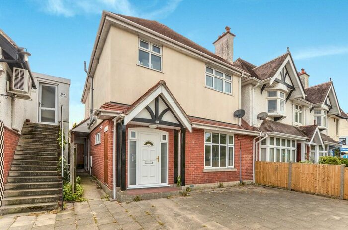 1 Bedroom Flat To Rent In Station Road, West Moors, Ferndown, Dorset, BH22