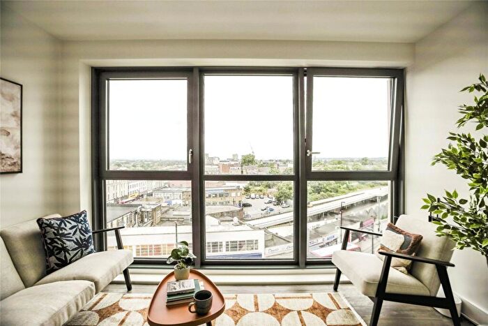 3 Bedroom Flat For Sale In Station Road, Croydon, CR0