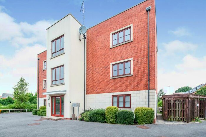 2 Bedroom Apartment To Rent In Easter Square, Basingstoke, RG24
