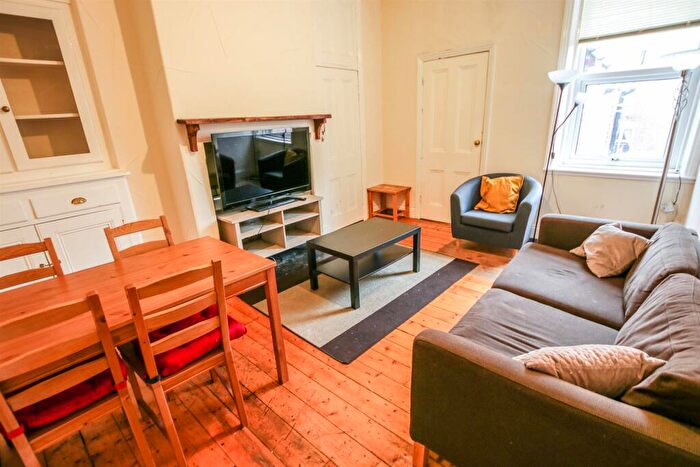 3 Bedroom Flat To Rent In £pppw - Coniston Avenue, West Jesmond, NE2