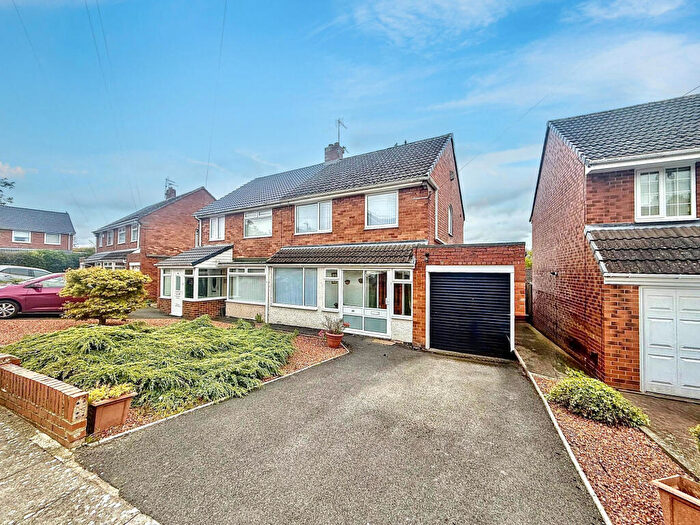3 Bedroom Semi-Detached House For Sale In Coquet Grove, Throckley, Newcastle Upon Tyne, Tyne And Wear, NE15