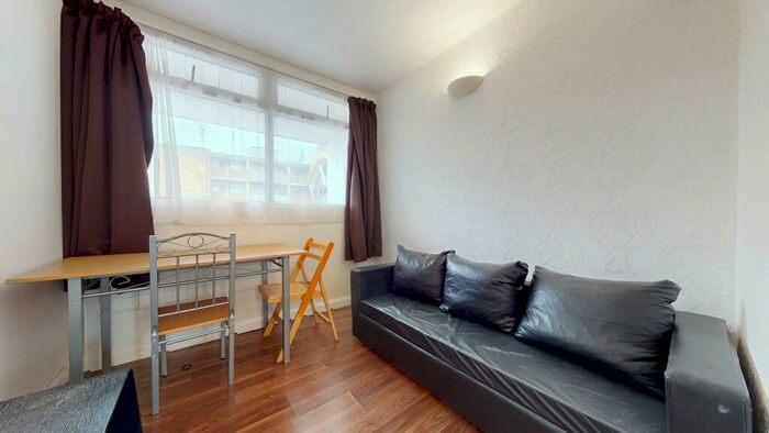4 Bedroom Flat To Rent In Usk Street, E2