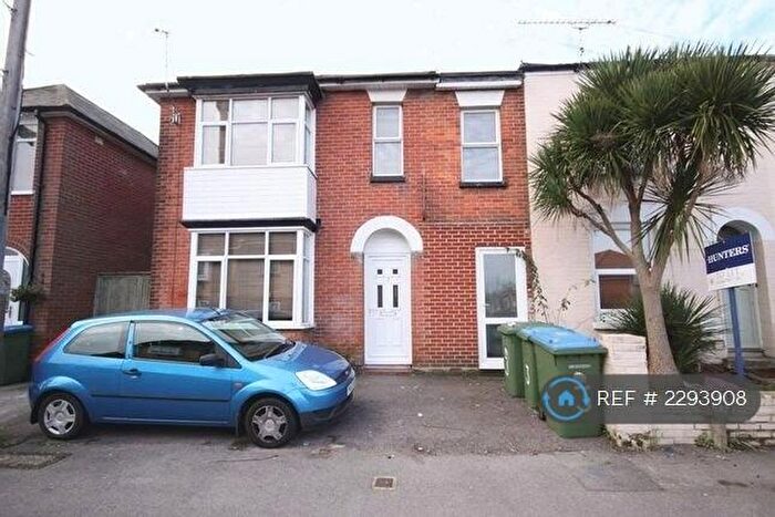 7 Bedroom Terraced House To Rent In Cambridge Road, Southampton, SO14