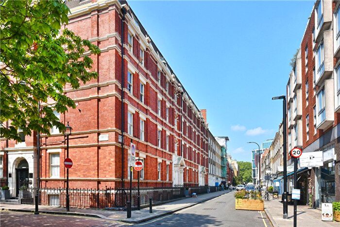 2 Bedroom Flat For Sale In Carlton House, Cleveland Street, W1T