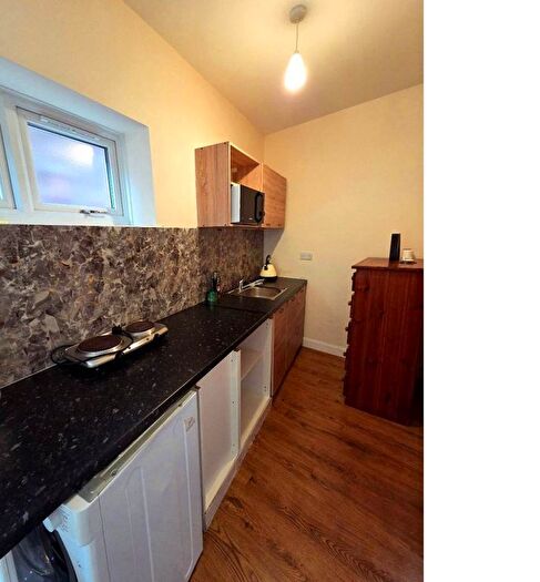 Studio To Rent In Worton Way, Isleworth, TW7