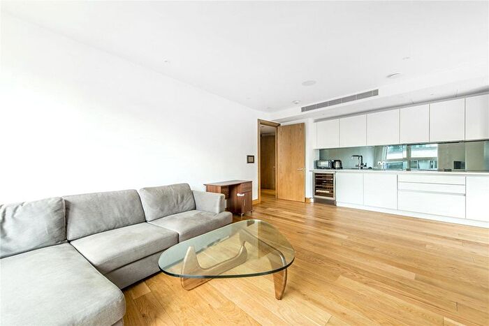 3 Bedroom Flat To Rent In Horseferry Road, Pimlico, SW1P