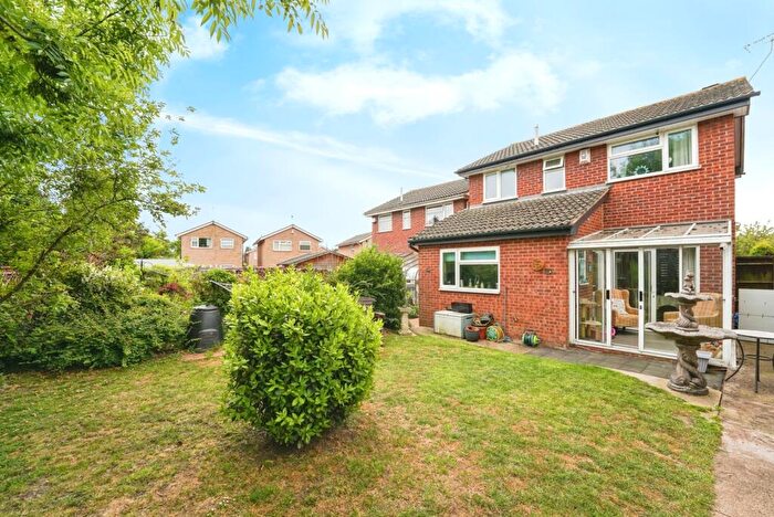 3 Bedroom Detached House For Sale In Tern Close, Abbeydale, Gloucester, Gloucestershire, GL4