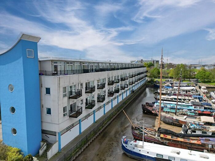 1 Bedroom Flat To Rent In Venture Court, Canal Road, Gravesend, Kent, DA12