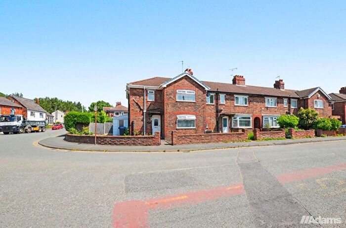 3 Bedroom End Of Terrace House For Sale In South Parade, Runcorn, WA7