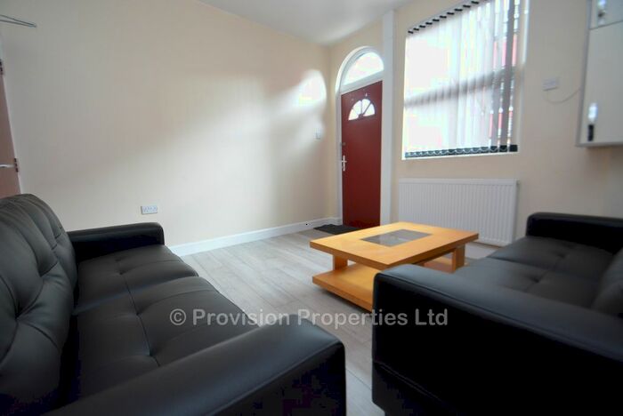 5 Bedroom Terraced House To Rent In Branksome Terrace, Hyde Park, Leeds, LS6