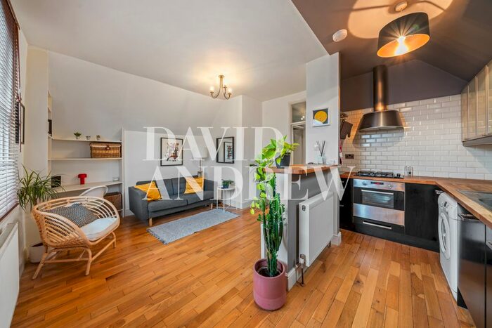 1 Bedroom Flat To Rent In Oakfield Road, London, N4