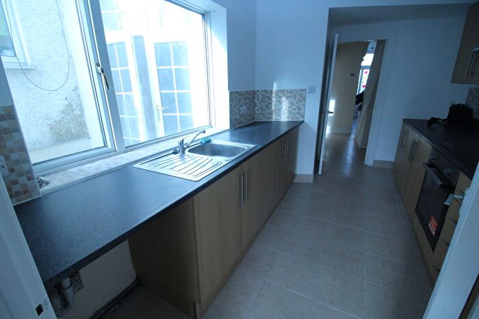 3 Bedroom End Of Terrace House To Rent In Upper Bridge Street, Pontypool, NP4