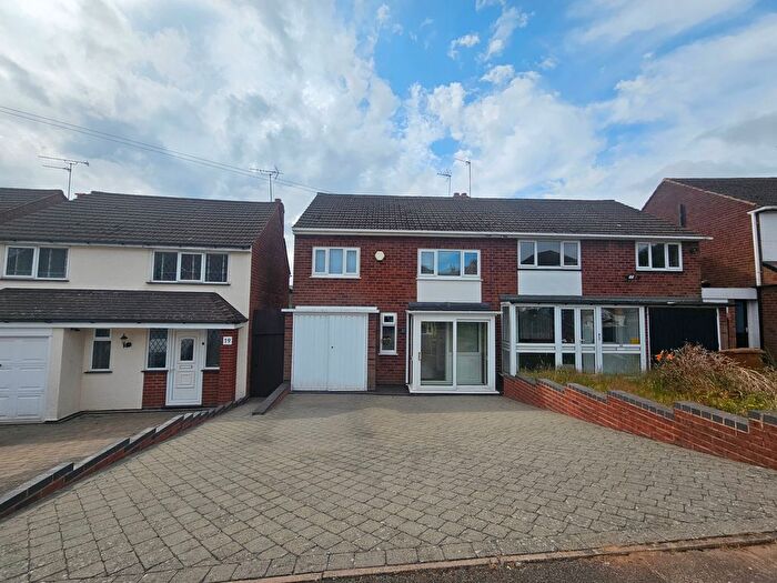 3 Bedroom Property To Rent In Ivanhoe Road, Birmingham, B43