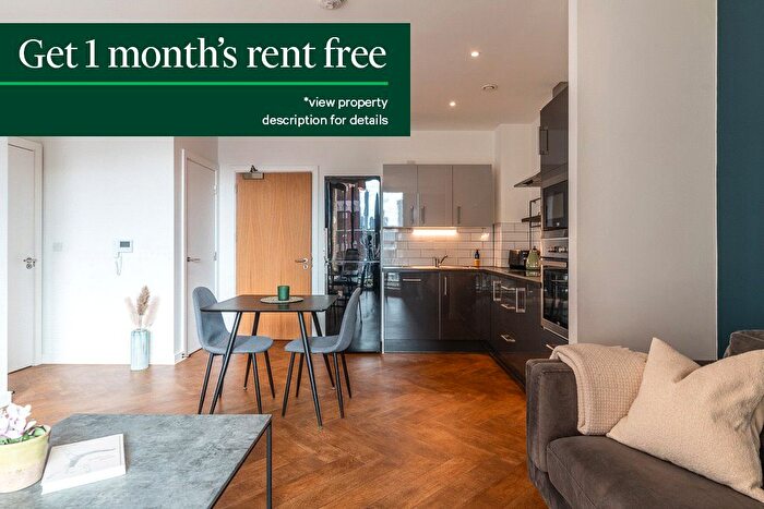 1 Bedroom Flat To Rent In Broadside, Oldham Walk, M4
